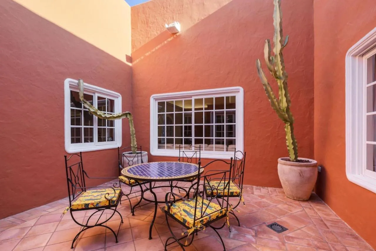 Karat Hacienda Miranda Villa Charco del Pino