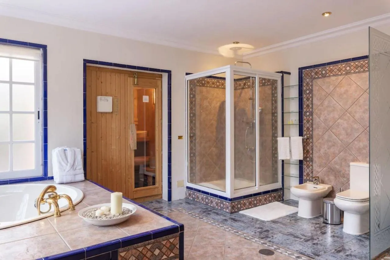 Karat Hacienda Miranda Villa Charco del Pino