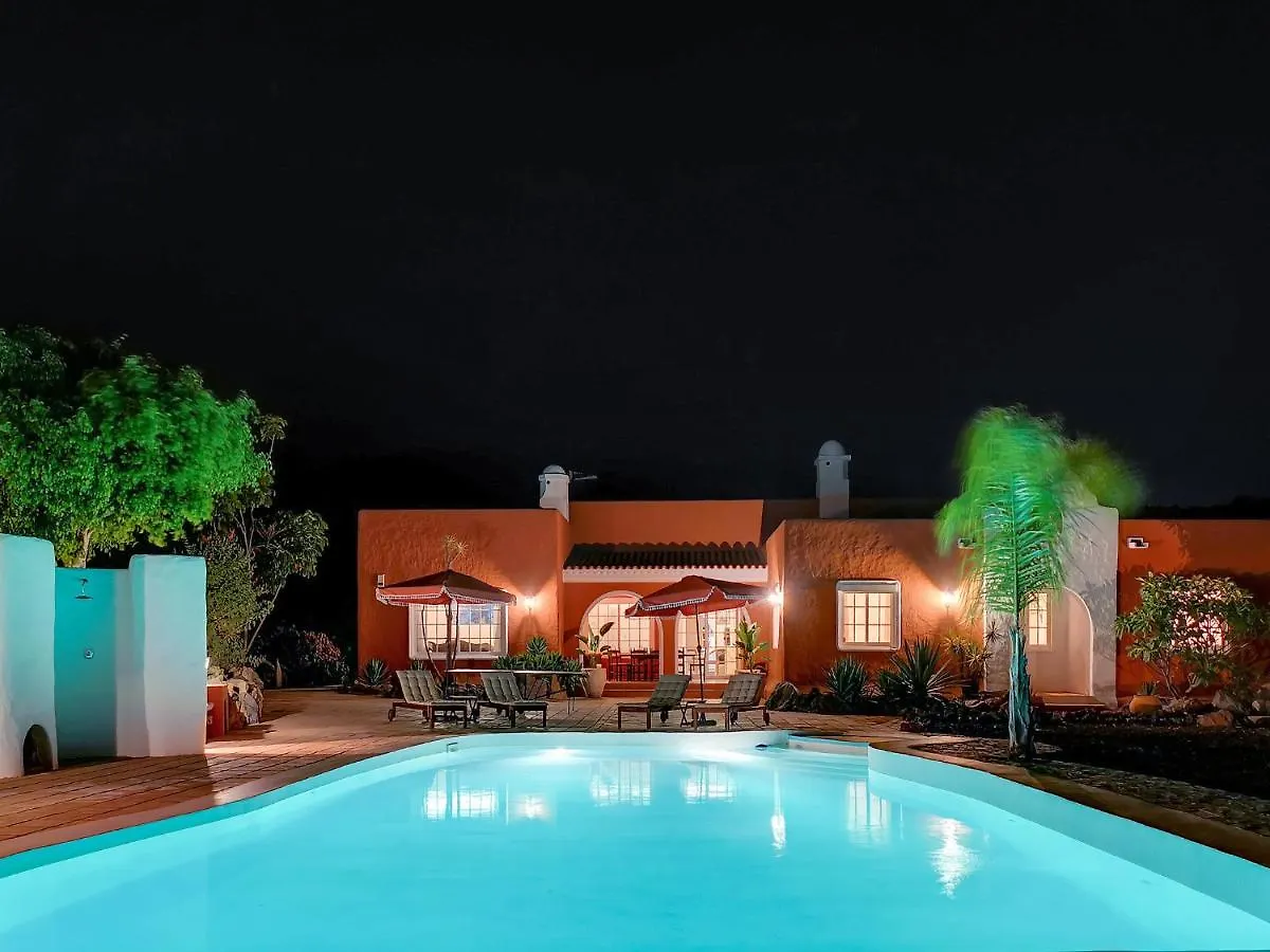 Karat Hacienda Miranda Villa Charco del Pino